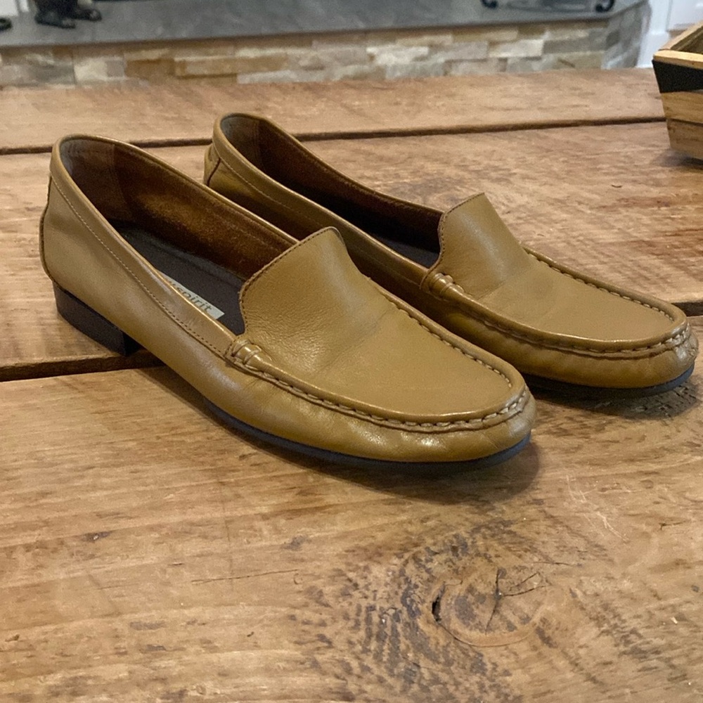 Easy Spirit Rexford Tan Loafers